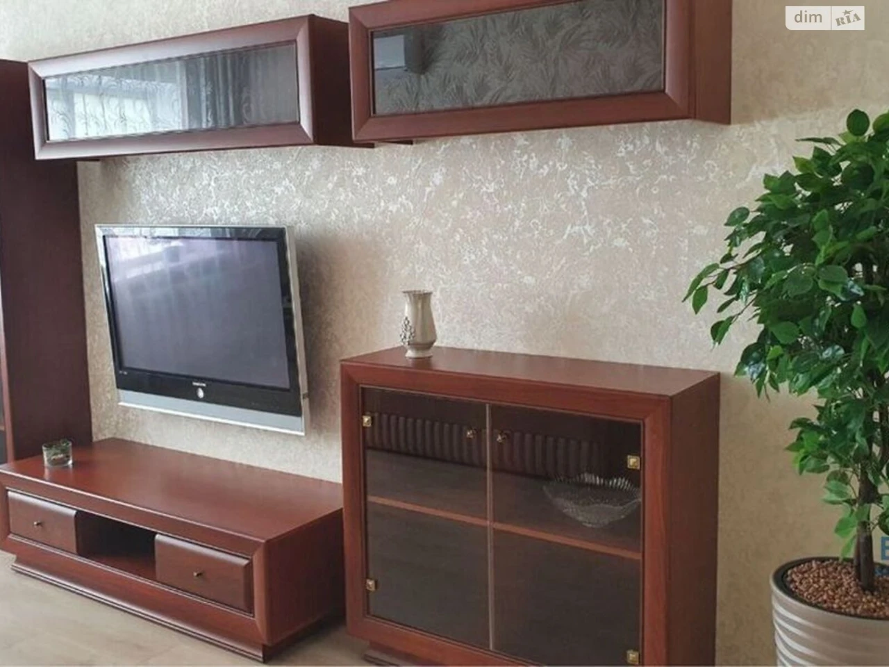 Long-Term Rental Apartment, Poznyaki
