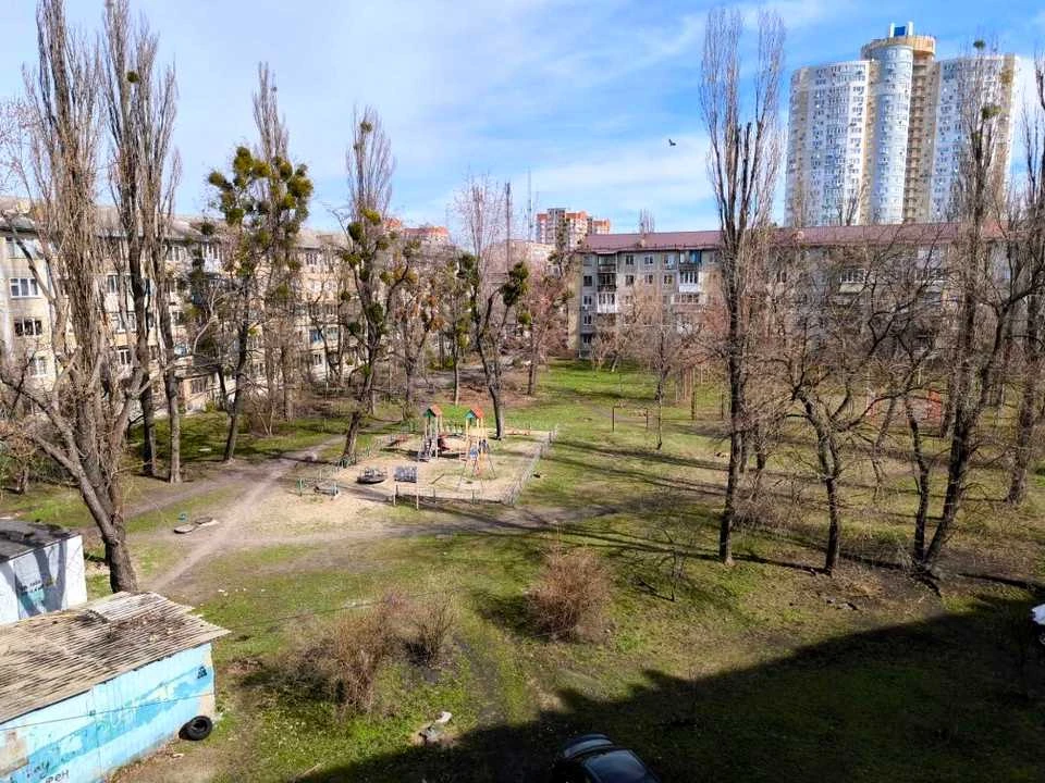 Квартира. Киев, улица Бульдо́не́рских.