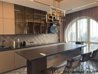 Institutskaya 18a. Residential complex Lypska Vezha. New modern designer apartment building