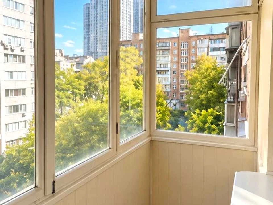 Квартира. Київ, Володимиро-Либідська вул.