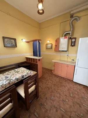 4-room apartment for sale in an Austrian house on Rappoport Street