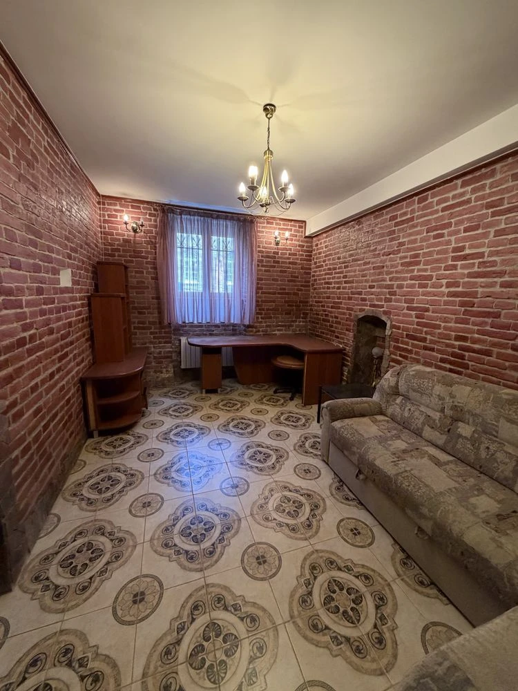 4-room apartment for sale in an Austrian house on Rappoport Street