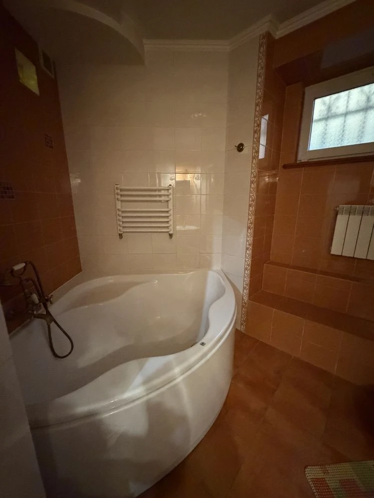 4-room apartment for sale in an Austrian house on Rappoport Street