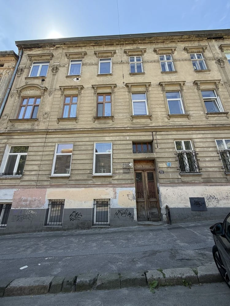 4-room apartment for sale in an Austrian house on Rappoport Street