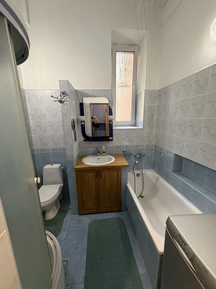 4-room apartment for sale in an Austrian house on Rappoport Street