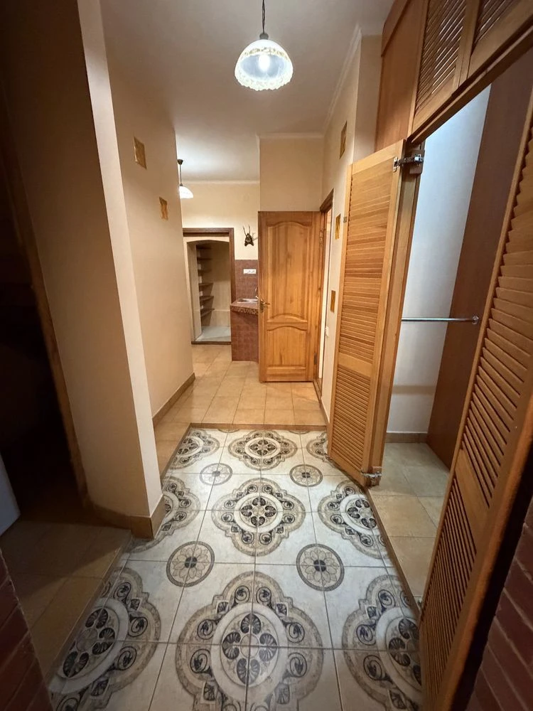 4-room apartment for sale in an Austrian house on Rappoport Street