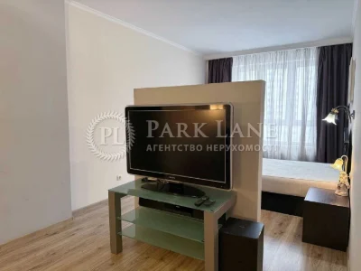Sale of 1-room apartment, Glushkova Akademika Prospect, 9b, Holosiiv