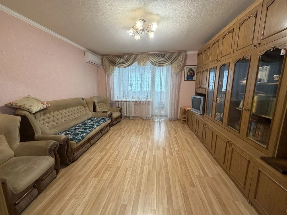 Sale of a 4-room apartment, Kosora, P. Kalnishevsky