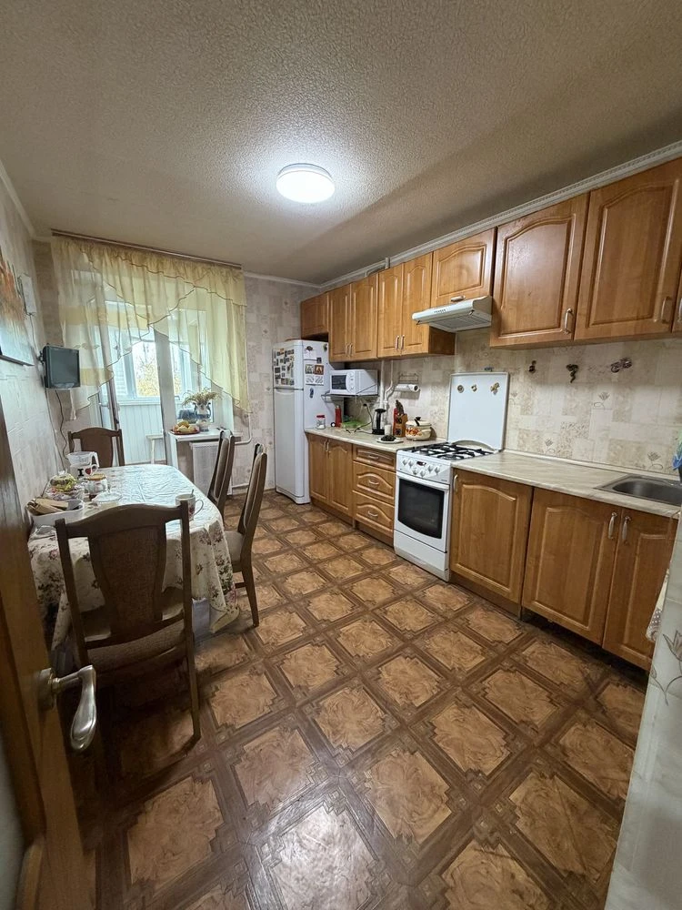 Sale of a 4-room apartment, Kosora, P. Kalnishevsky