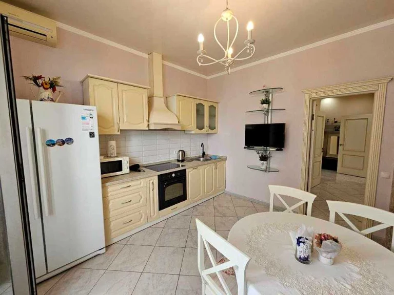 Apartment. Odessa, Gagarin Plateau
