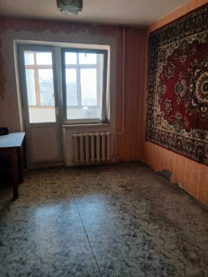For Sale 3-Room Apartment on Akademik Zabolotnogo Street / Family