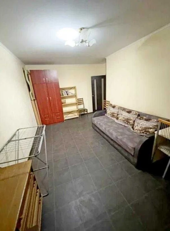 For sale 2-room apartment in Kholodnaya Gora with renovation