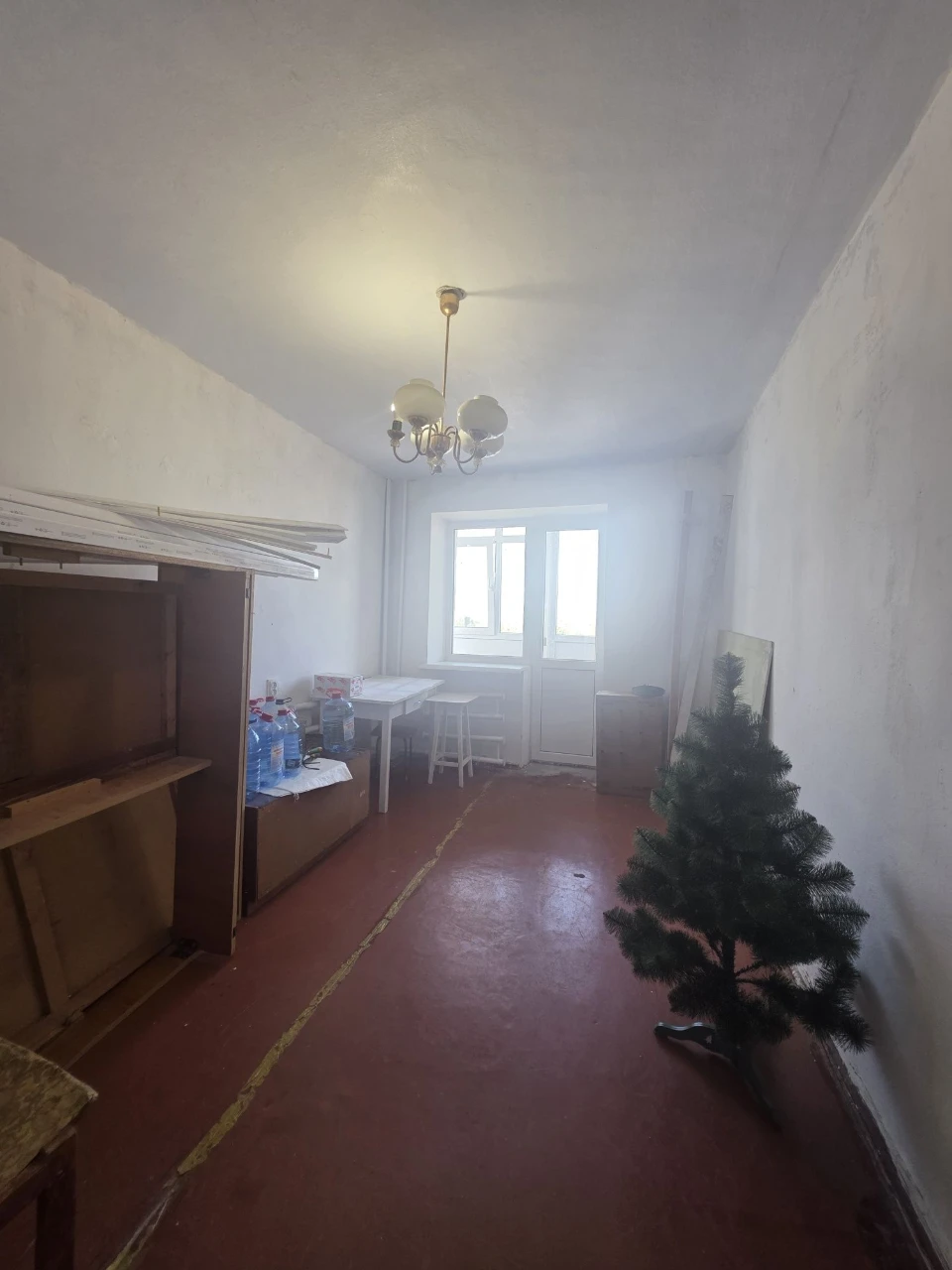 Продается трехкомнатная квартира в микрорайоне Л
