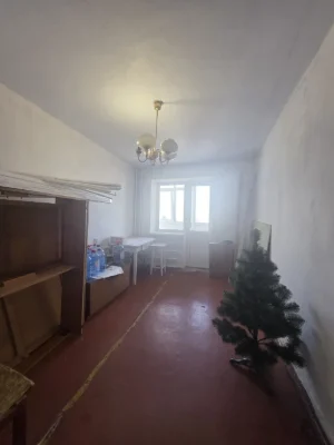 Продается трехкомнатная квартира в микрорайоне Л