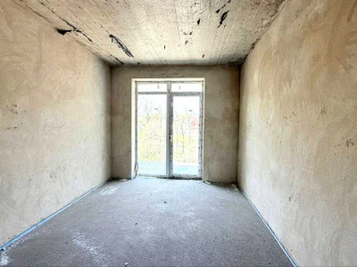 Apartment. Chernivtsi, Hlynna Street