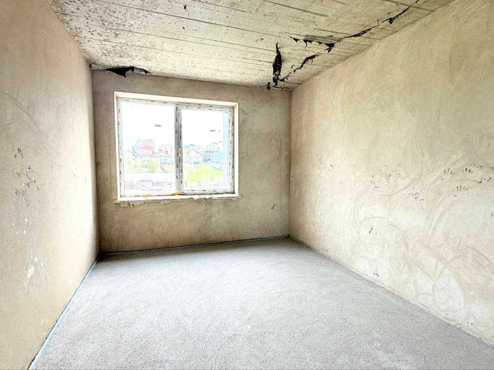 Apartment. Chernivtsi, Hlynna Street