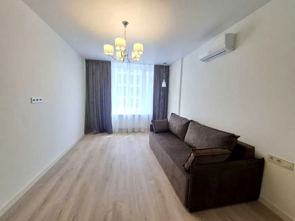 Apartment. Prince Roman Mstislavich Street, Kyiv