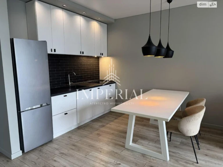 Long-Term Rental Apartment Podilsky