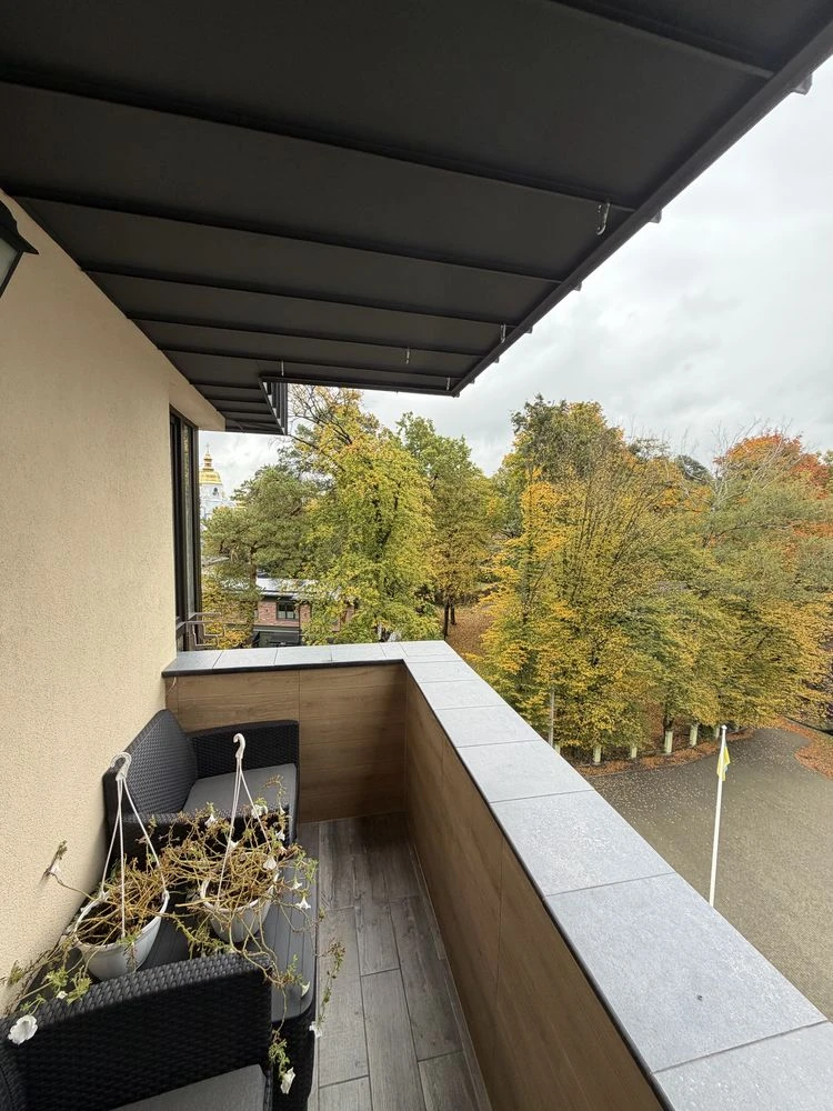 No Commission: Apartment for Sale with Renovation Near Park in Bryukh