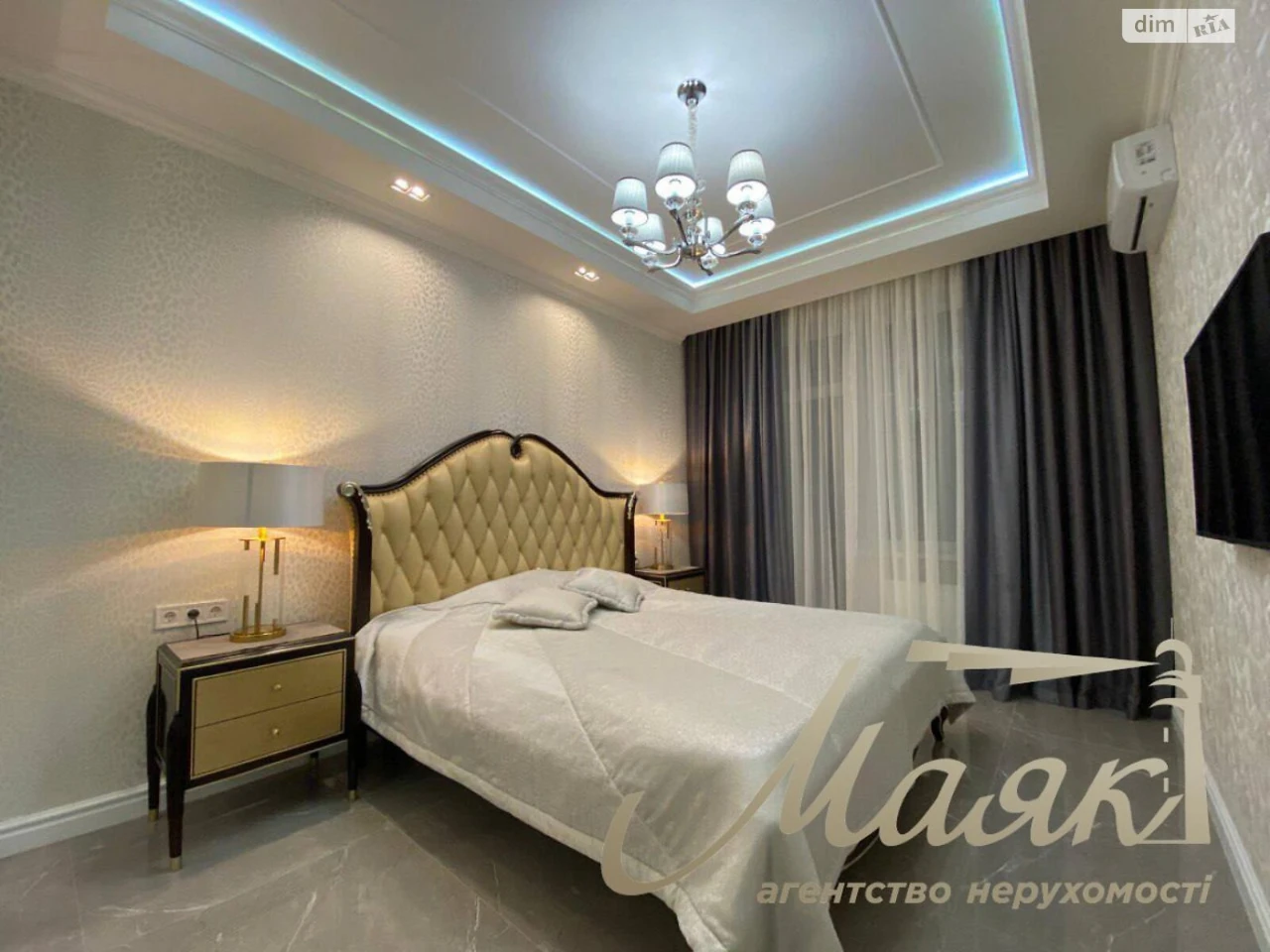 Sale of Apartment, Left Bank Area