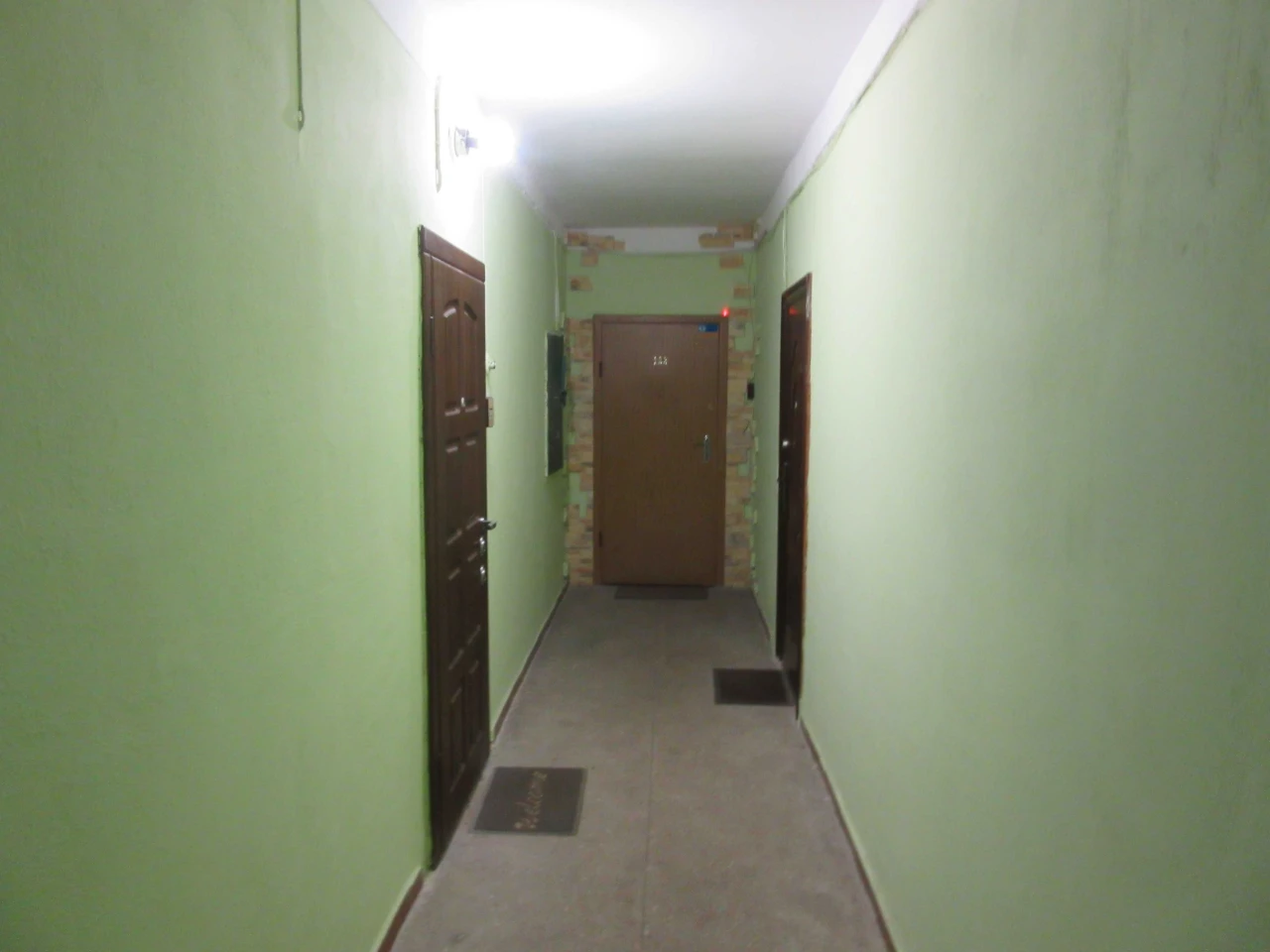 Трикімнатна квартира в Барбюсі, терміново продається