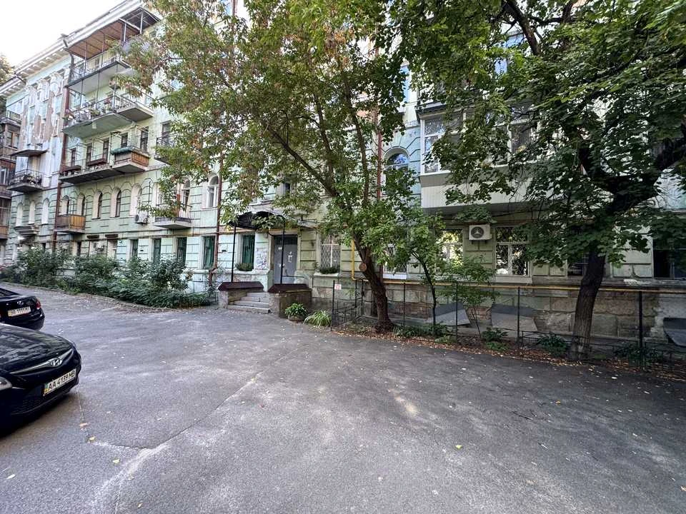 Квартира. Київ, вулиця Богдана Хмельницького