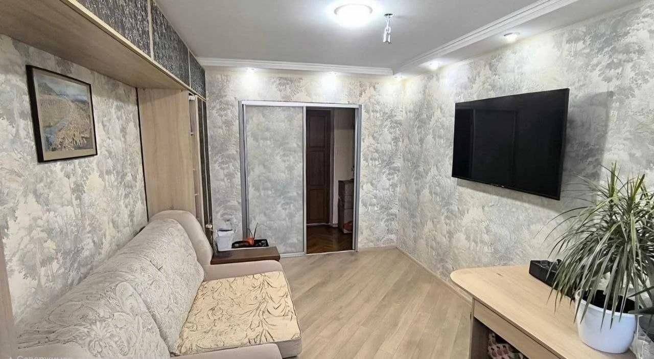 Продаж! 2-кімнатна квартира біля парку. Примор