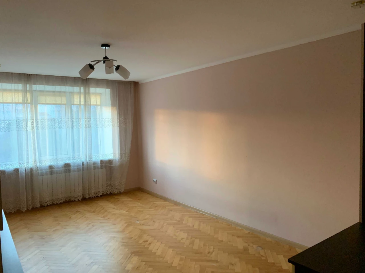 For Sale 2-Bedroom Apartment in Slibenskiy, Eastern