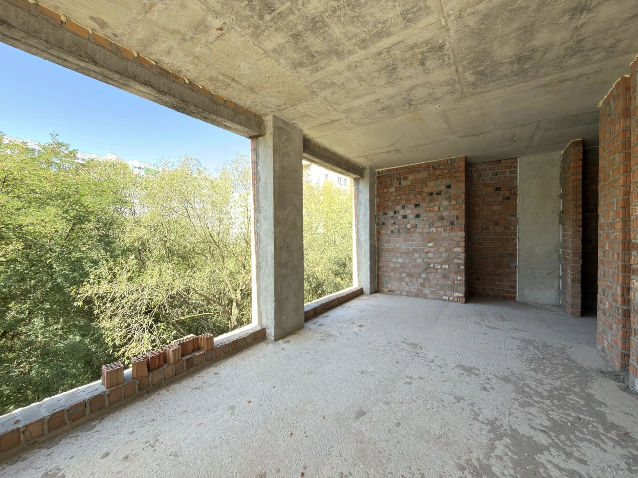 Sale of a spacious 1-room apartment in the new ЖК Величковського 7