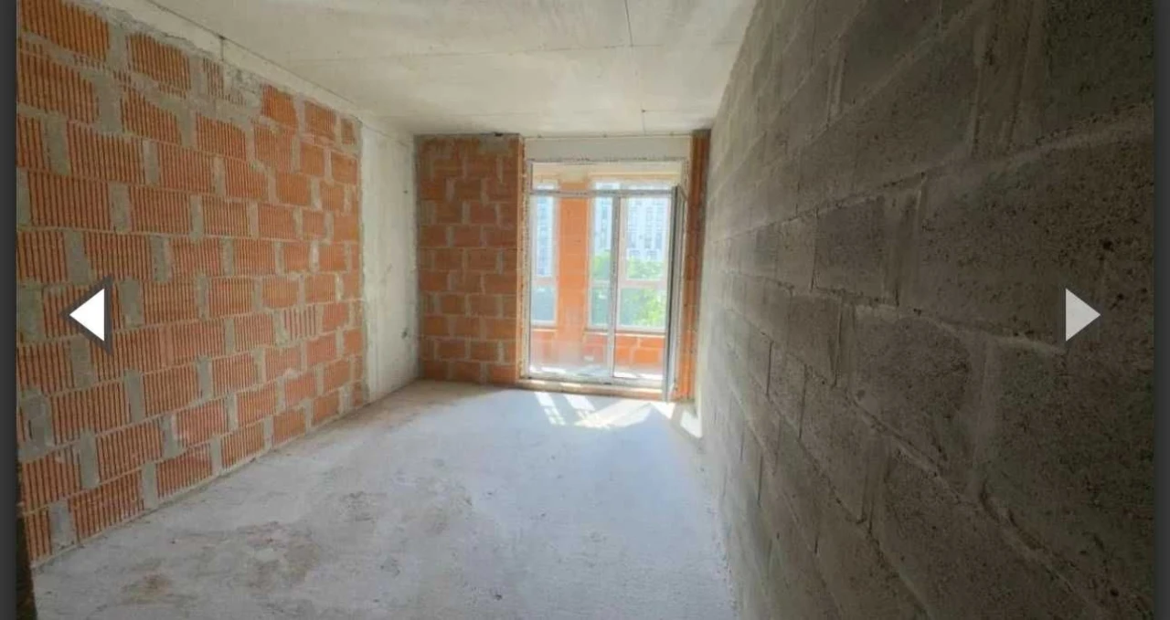 For Sale: Modern 1-Bedroom Apartment in the "Flowers of Lviv" Residential Complex in