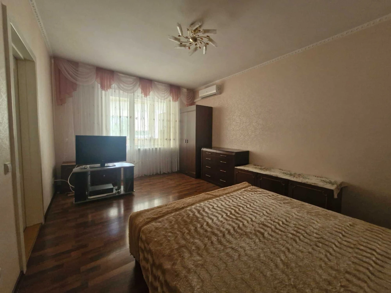 Вул. Ореста Васкула, буд.8, продаж , 4-х кімнатна