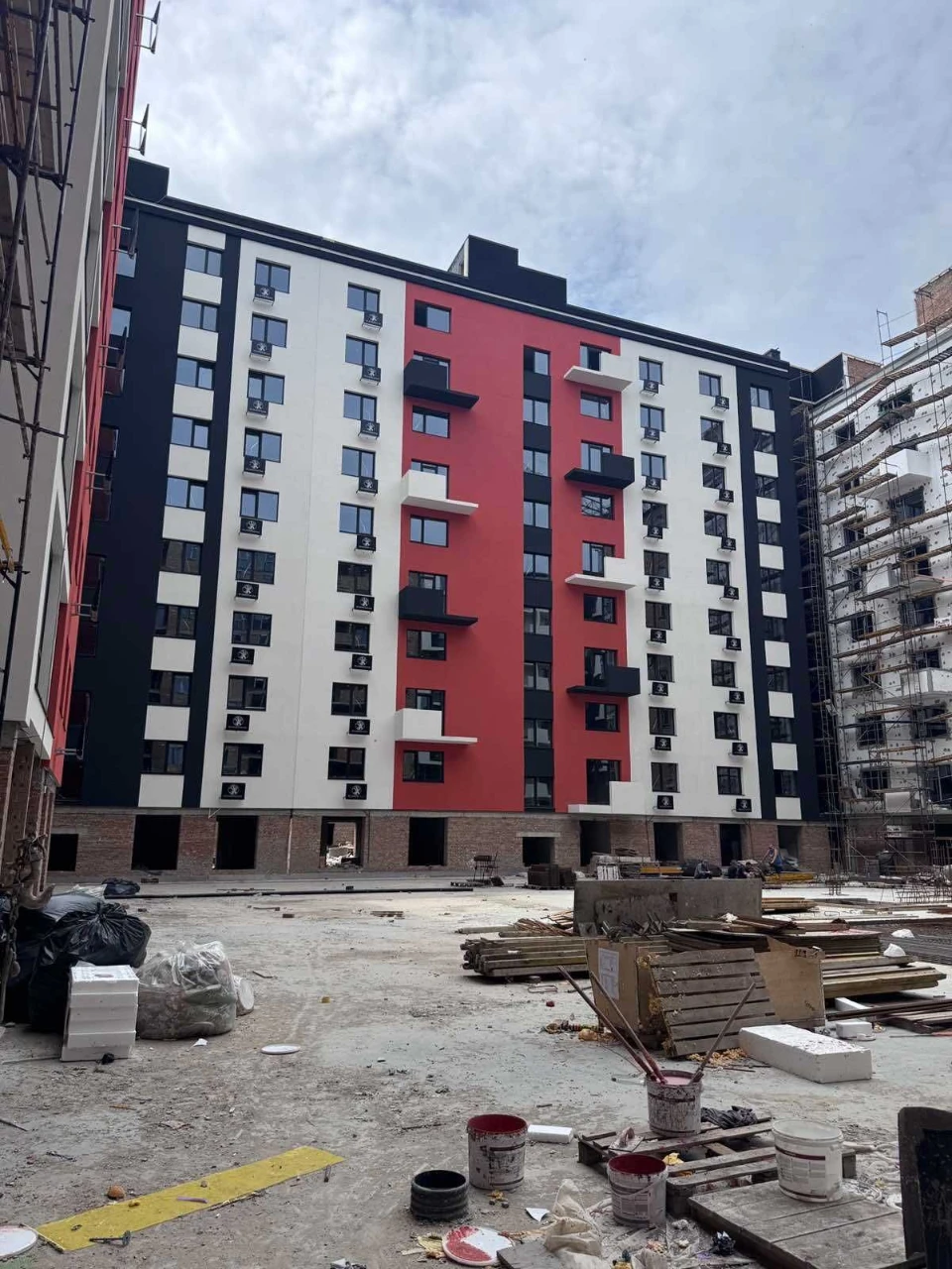 Продажа 2-комнатной квартиры в центре города