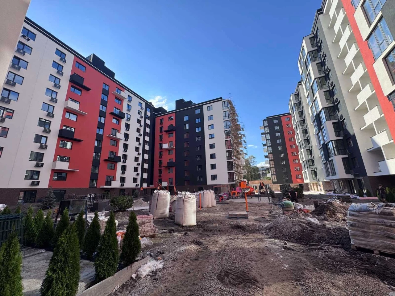 Продажа 2-комнатной квартиры в центре города