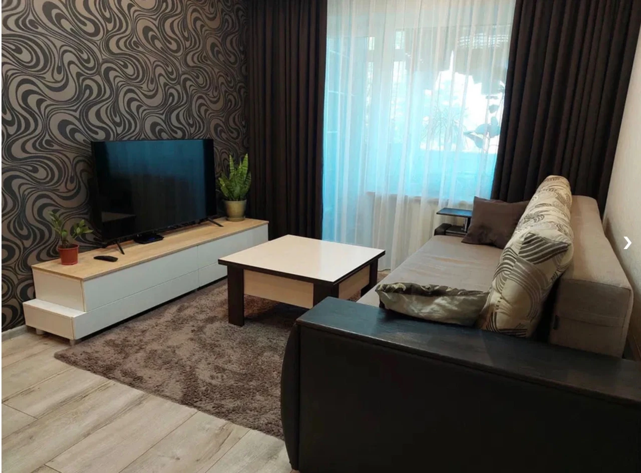 3-bedroom apartment near the bus station