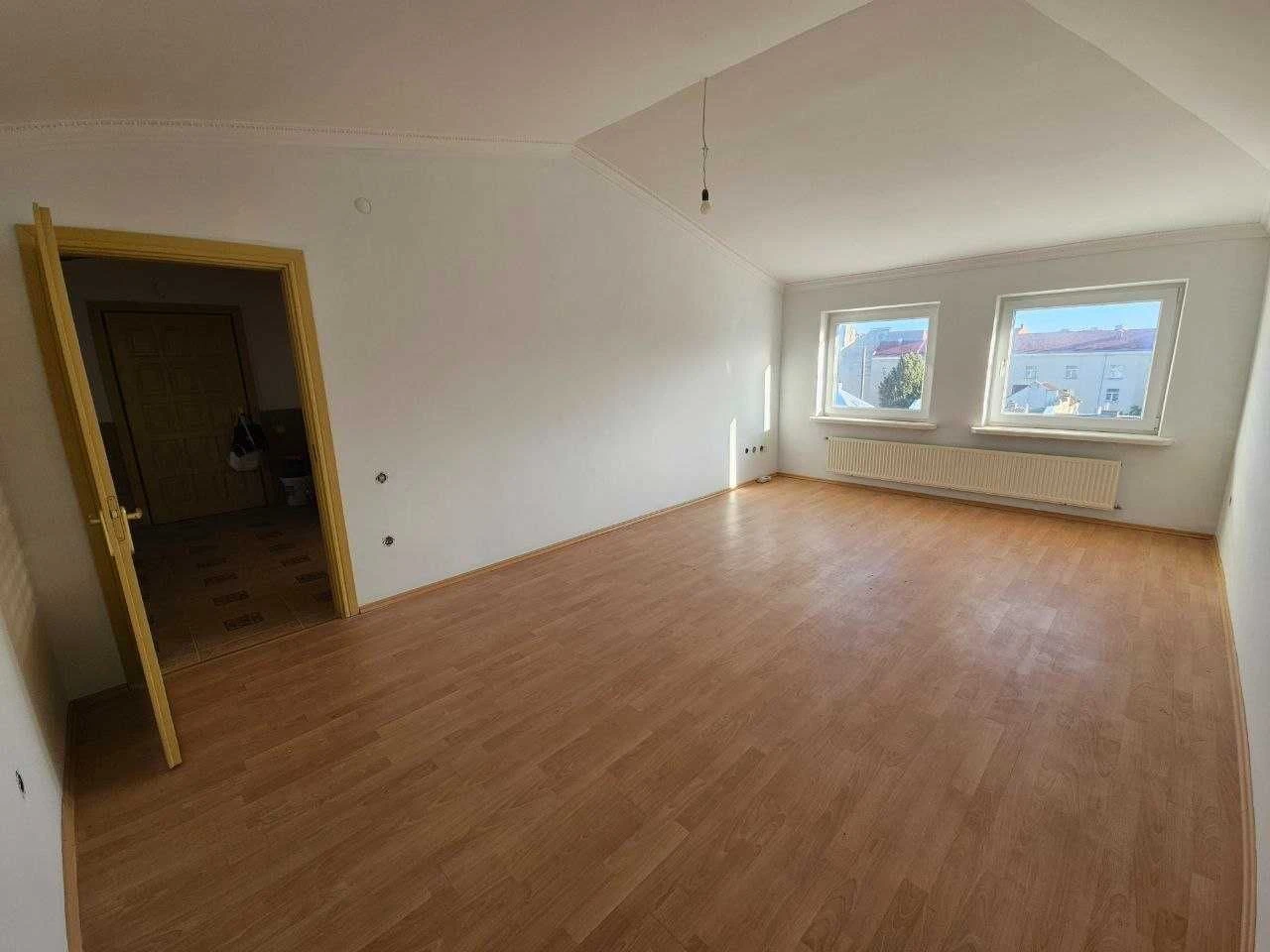 Sale of a 3-room apartment in the city center!