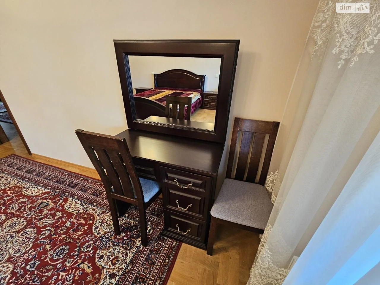 Довгострова оренда квартири "Бам"