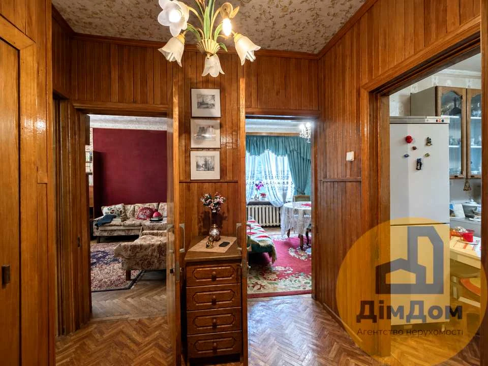 Apartment. Shvokhovychna Street, Kyiv