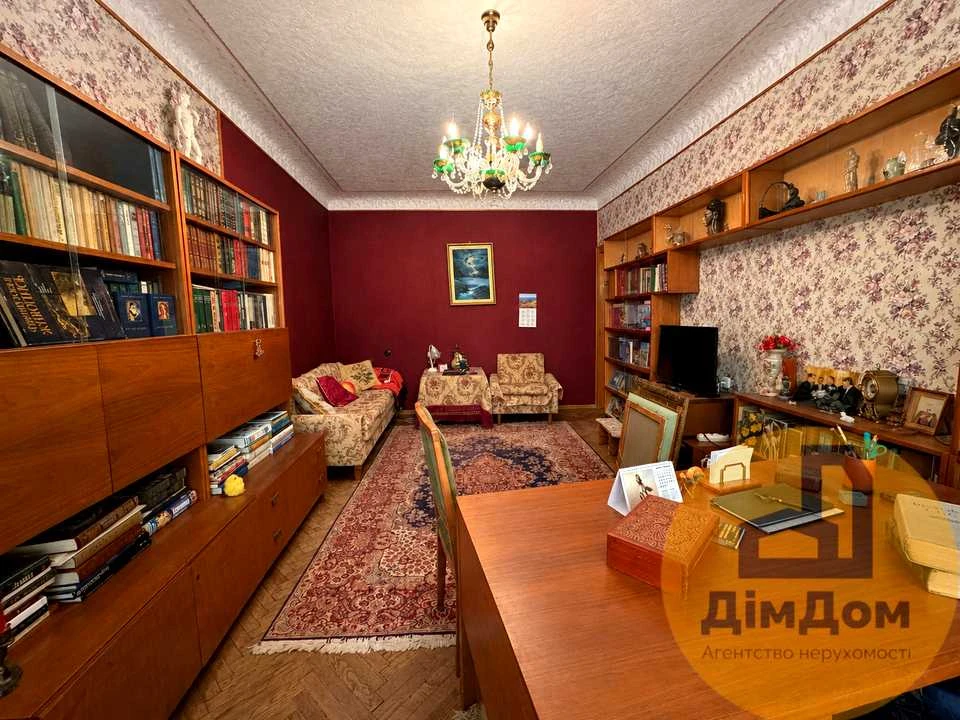 Apartment. Shvokhovychna Street, Kyiv