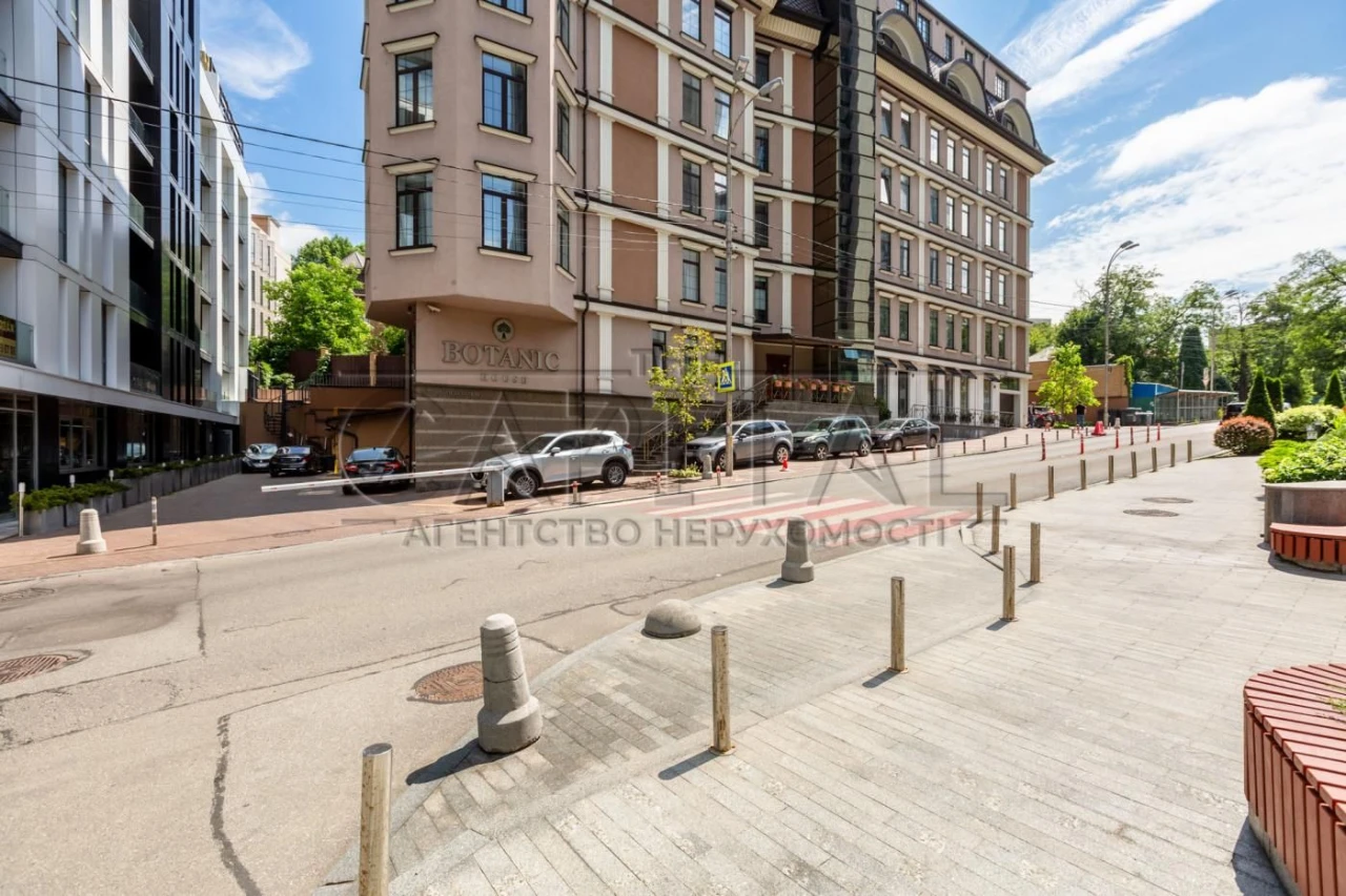 Apartment for sale, Botanic House Residence, Bolsunyska Street, Pecher