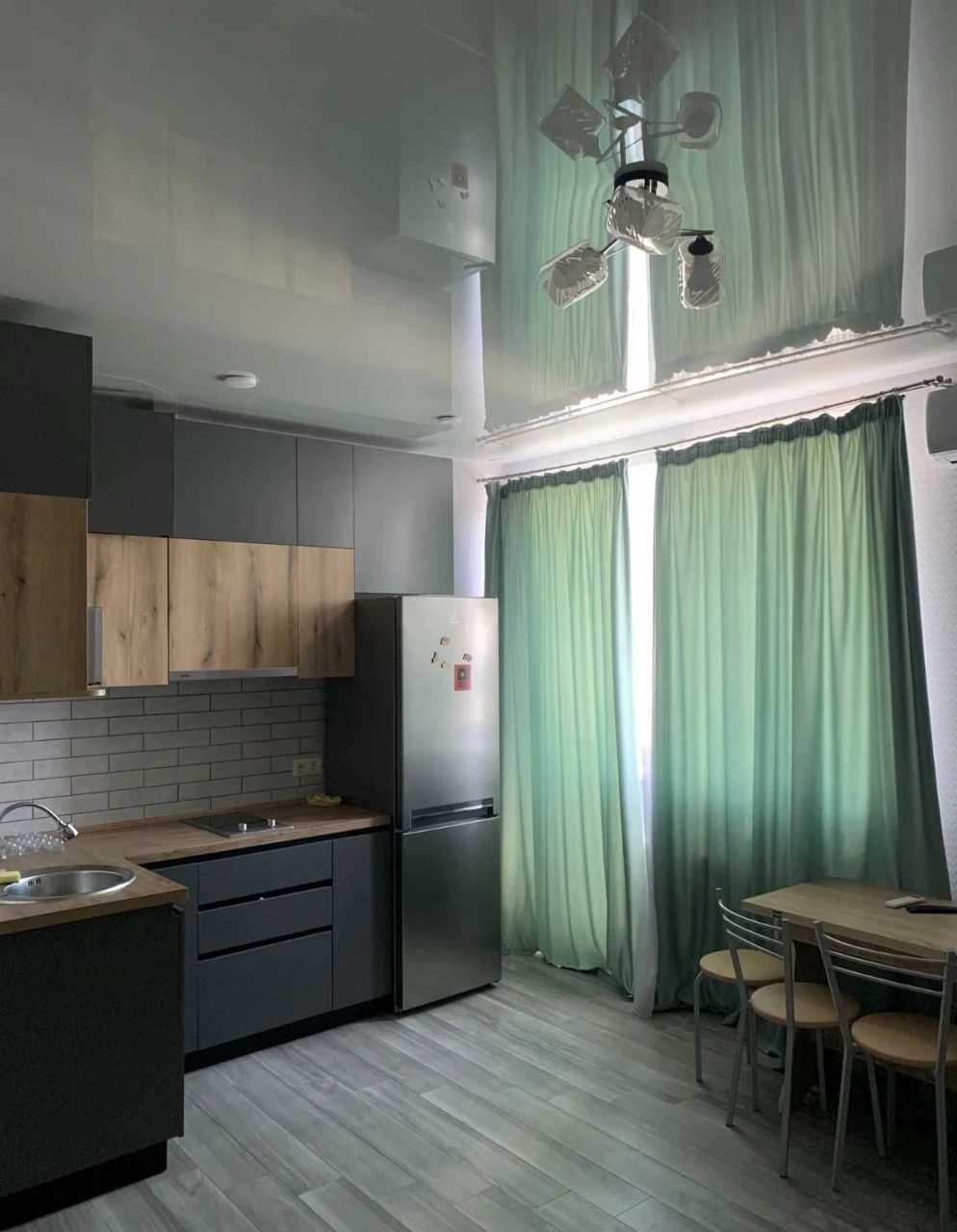 Продається 1-кімнатна квартира, 42 м², ЖК "Побіди", 59, новобудова, метро "Побіда"