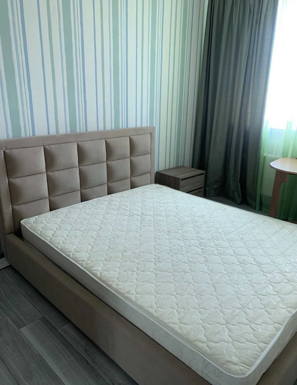 Продається 1-кімнатна квартира, 42 м², ЖК "Побіди", 59, новобудова, метро "Побіда"