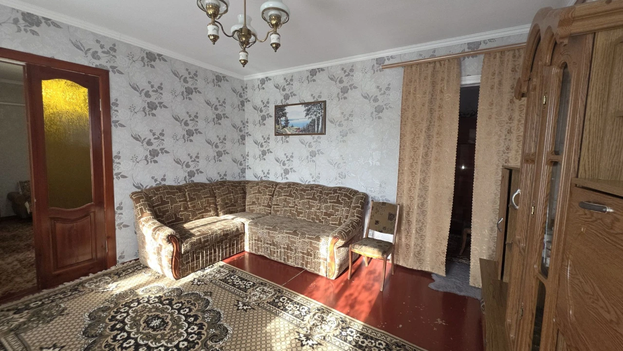 Продаж будинку в центрі  с.Білозір'я