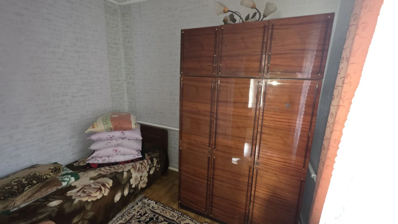 Продаж будинку в центрі  с.Білозір'я