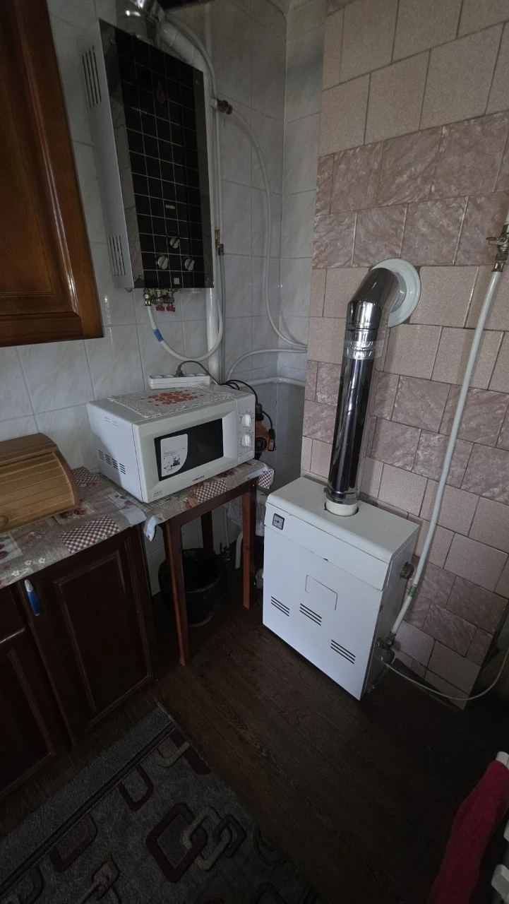 Продаж будинку в центрі  с.Білозір'я