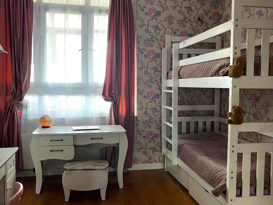Квартира. Київ, вул. Євгена Коновальця