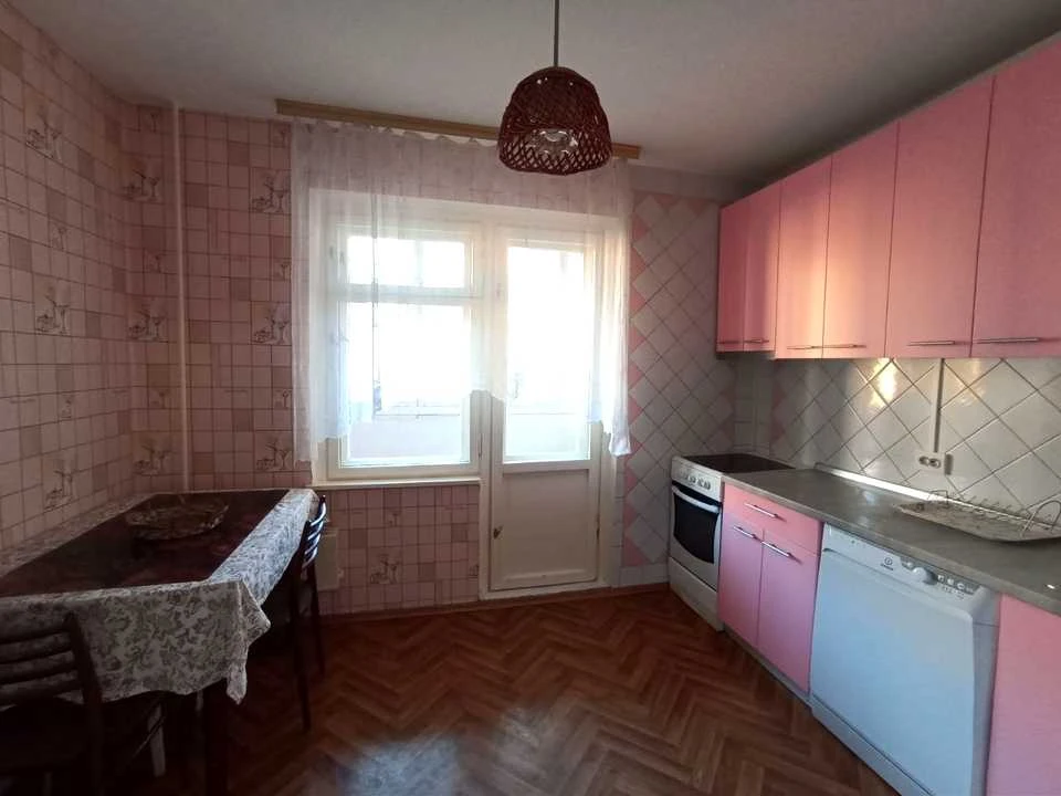 Квартира. Киев, Йорданская улица.