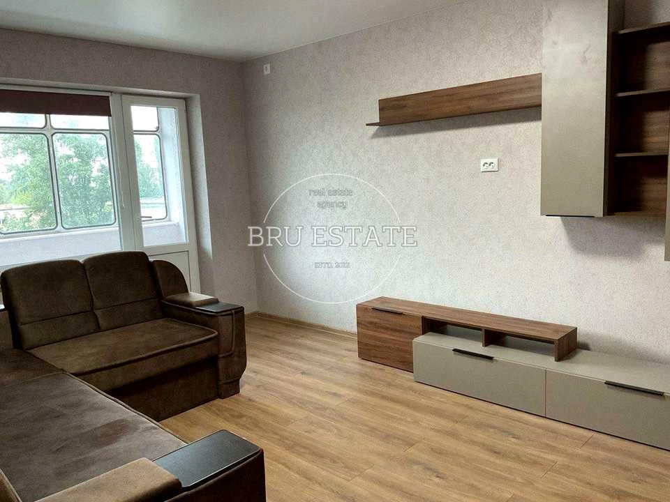 Квартира. Здолбунівська вулиця, Київ