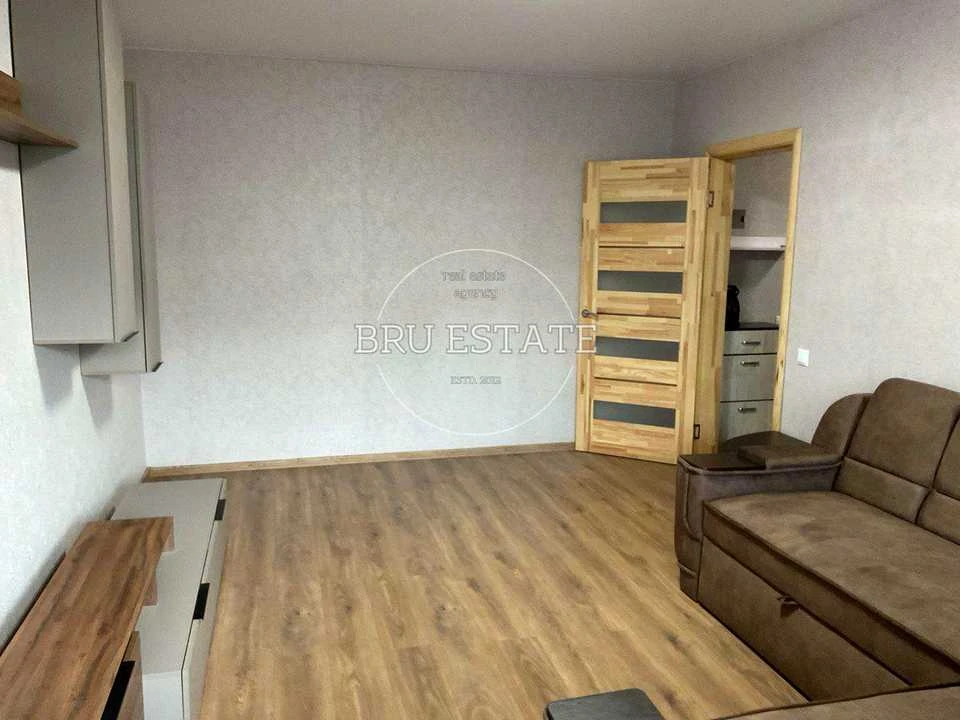 Квартира. Здолбунівська вулиця, Київ