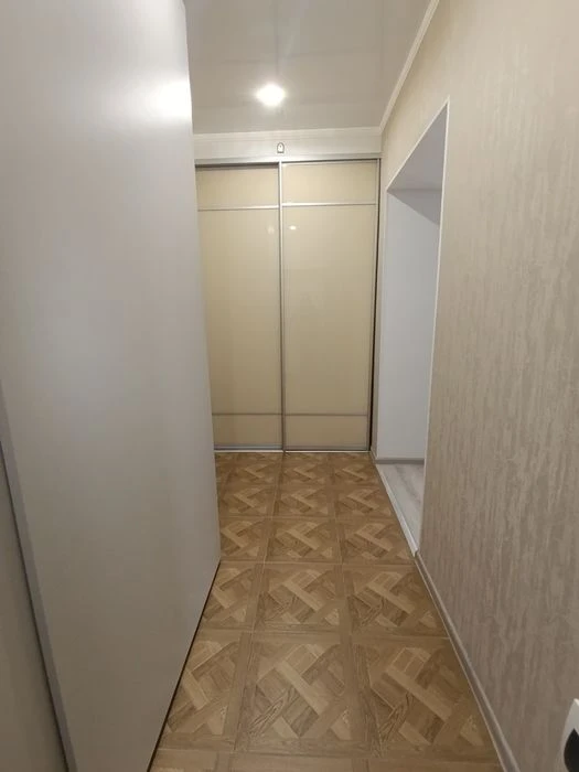 Продам велику  квартиру