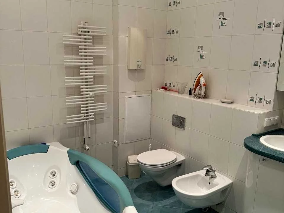 Apartment. Dimitrivska Street, Kyiv
